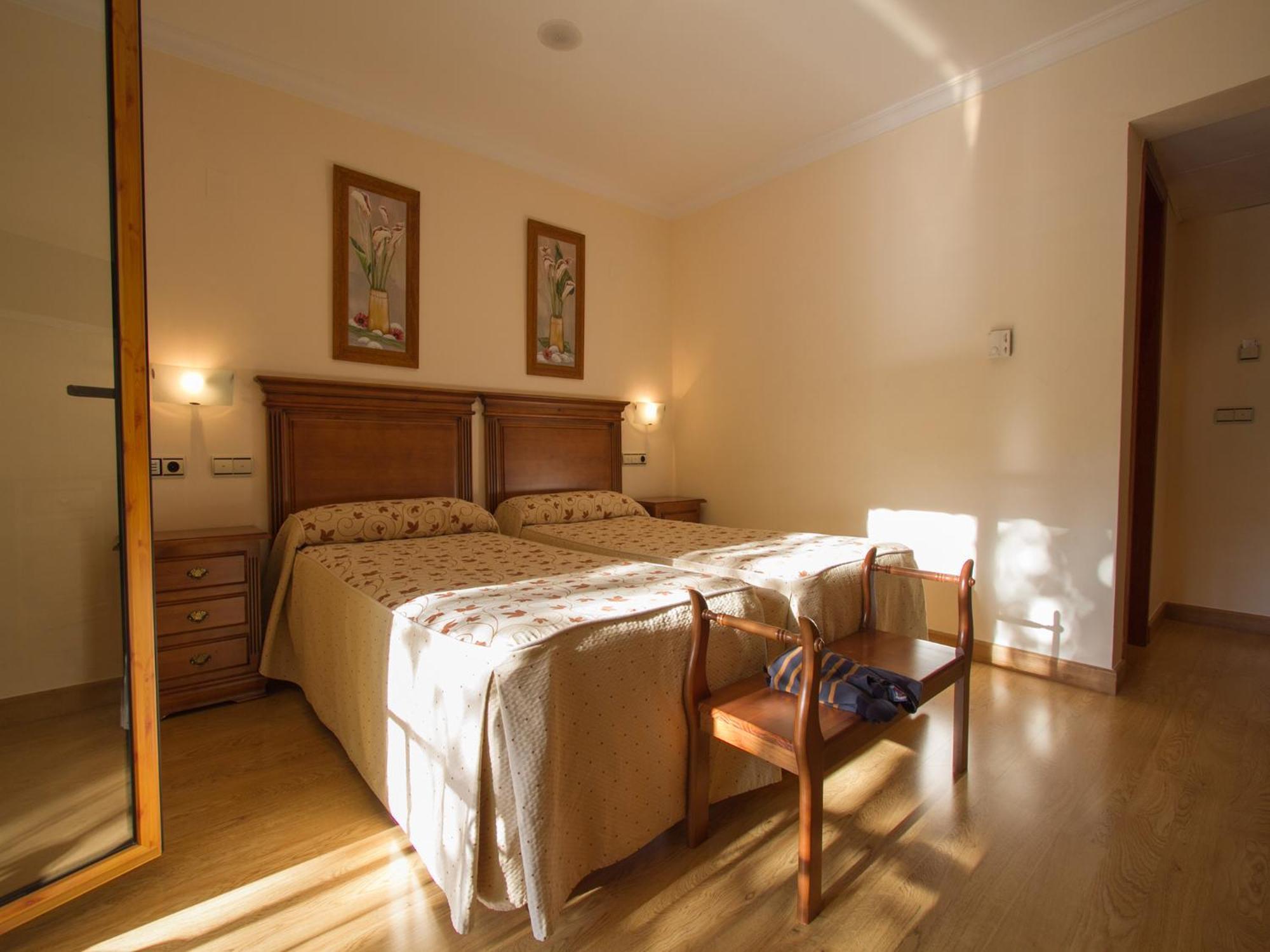 La Higuera Hotel เกวคาร์-เซียร์รา ภายนอก รูปภาพ